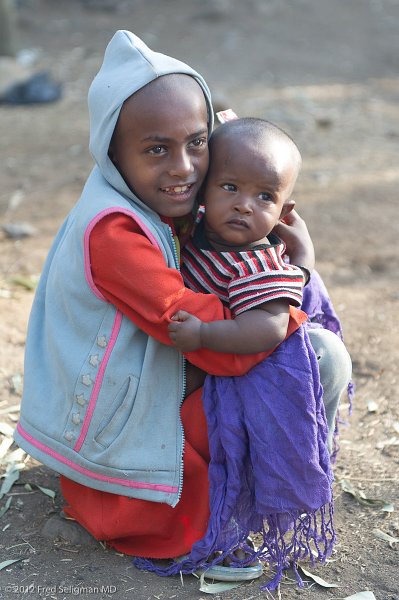 20120402_073039 Nikon D3S (1) 2x3.jpg - Sister and brother at Felusha Village